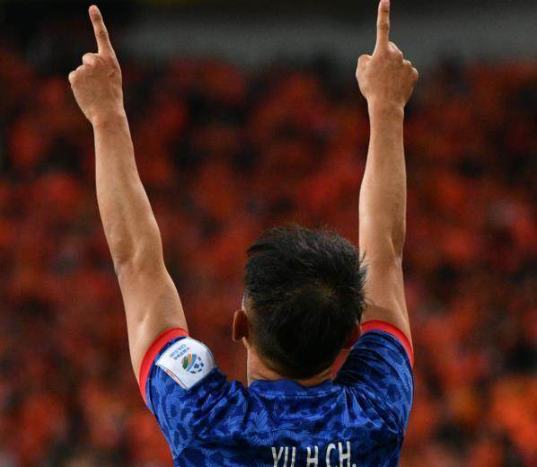 幸运挑战-申花再现“超人”奇迹 老将力挽狂澜让冠军悬念延续